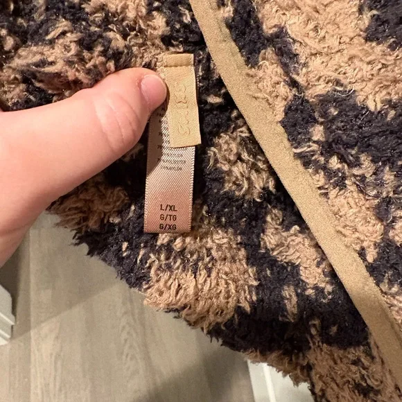 SKIMS Cozy Knit Quarter Zip - Picture 2 of 6